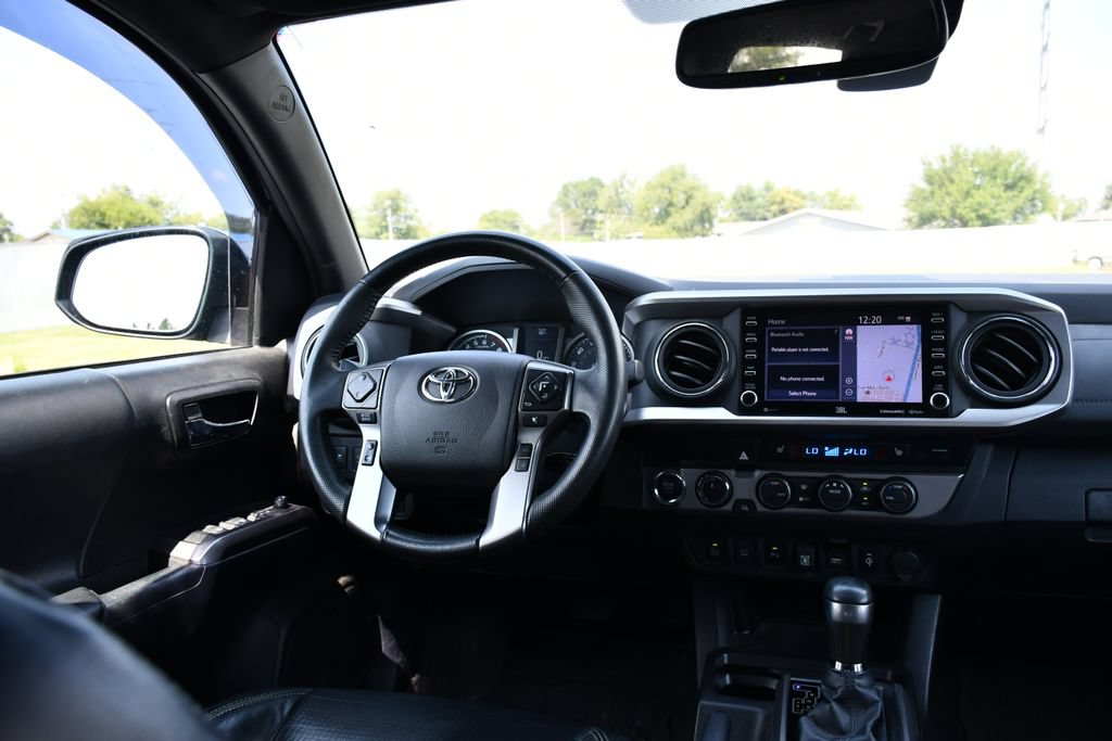 Used 2021 Toyota Tacoma Limited w/ Nightshade Package AWD/4WD image 17