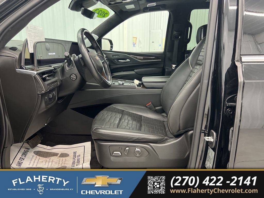 Used 2023 Cadillac Escalade Premium Luxury Platinum w/ LPO, Radiant Package image 9