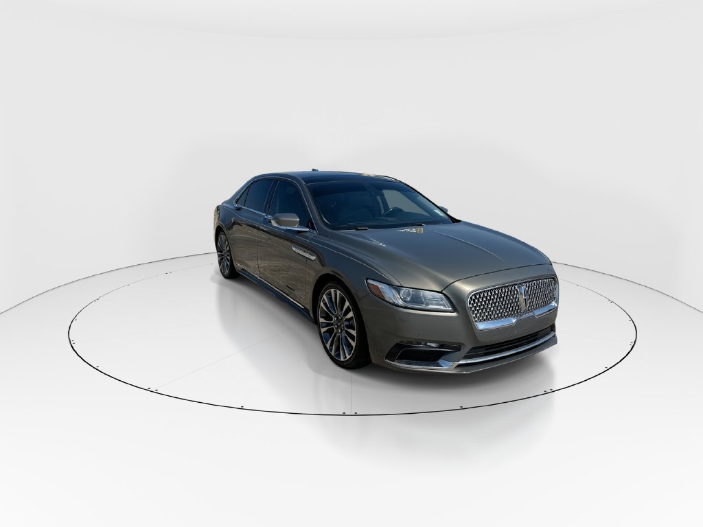 Used 2017 Lincoln Continental Reserve w/ Rear-seat Package AWD/4WD image 2