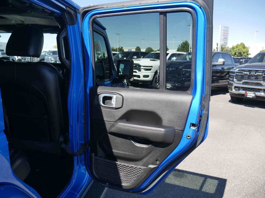 Used 2022 Jeep Wrangler Unlimited Sahara image 27