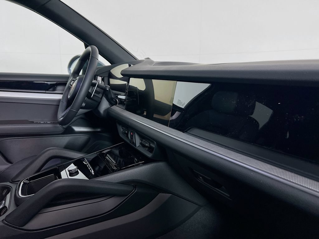 New 2026 Porsche Cayenne AWD/4WD image 31