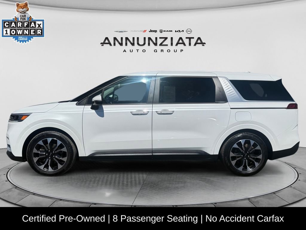 Used 2024 Kia Carnival EX image 2