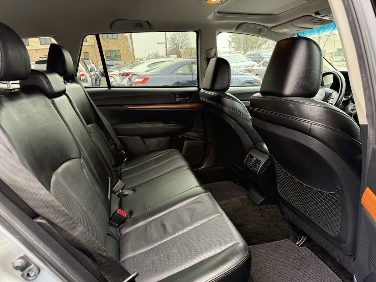 Used 2014 Subaru Outback 2.5i Limited w/ Moonroof Package image 12
