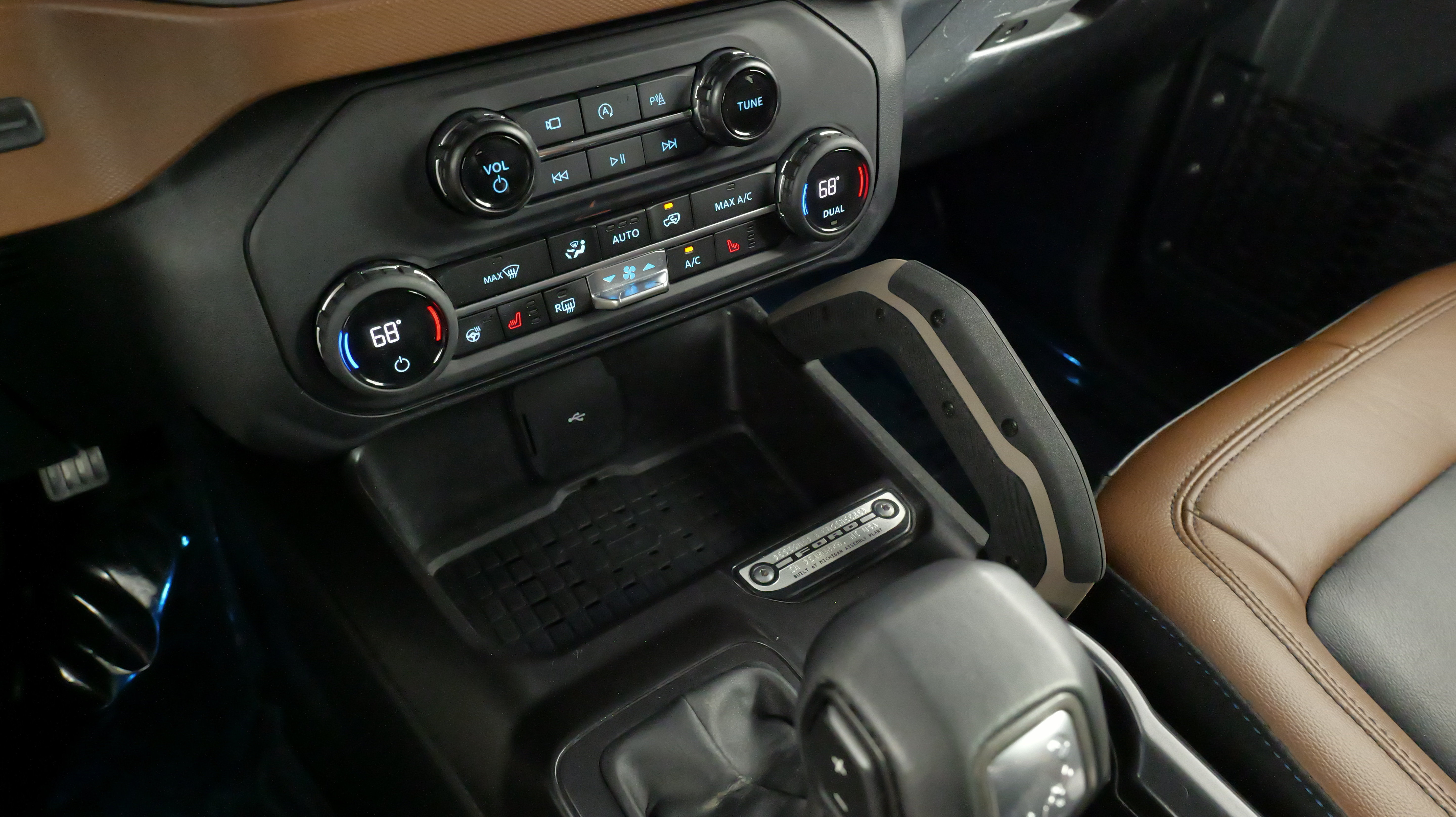 Used 2024 Ford Bronco Outer Banks AWD/4WD image 51