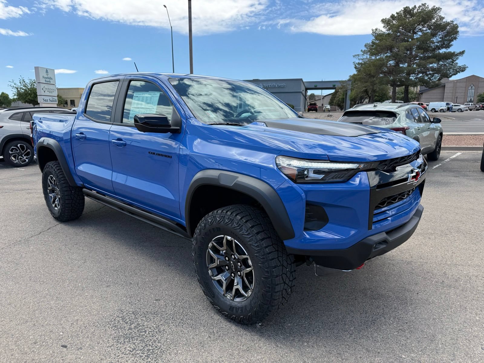 Certified 2026 Chevrolet Colorado ZR2 w/ Technology Package AWD/4WD image 3