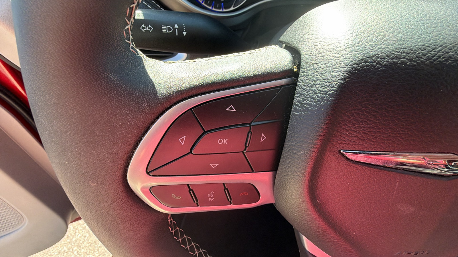 Certified 2024 Chrysler Pacifica Touring-L FWD image 27