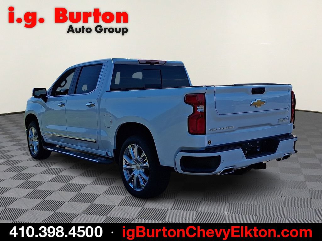 New 2026 Chevrolet Silverado 1500 High Country w/ High Country Premium Package AWD/4WD image 3