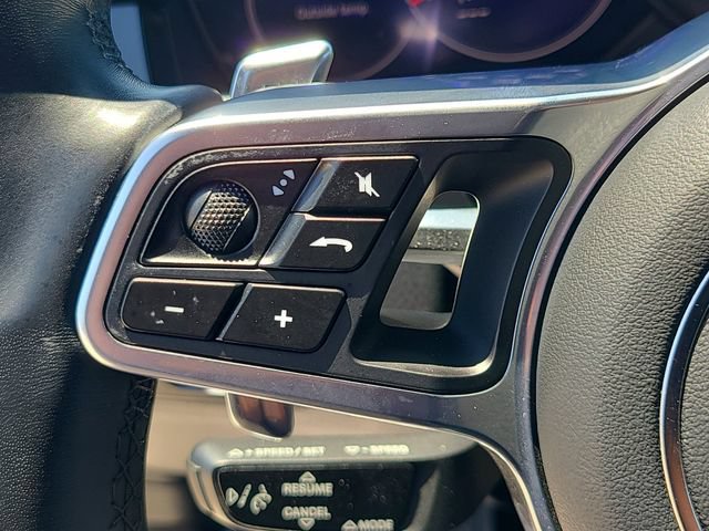 Used 2023 Porsche Cayenne Platinum Edition AWD/4WD image 25