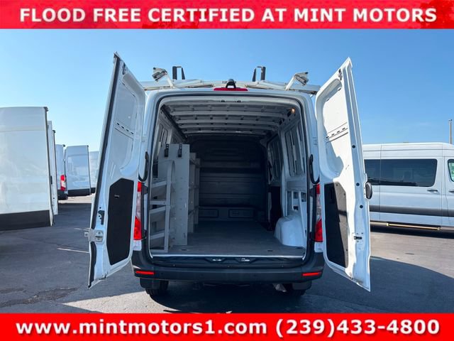 Used 2020 Mercedes-Benz Sprinter 1500 w/ Driver Convenience Package image 32