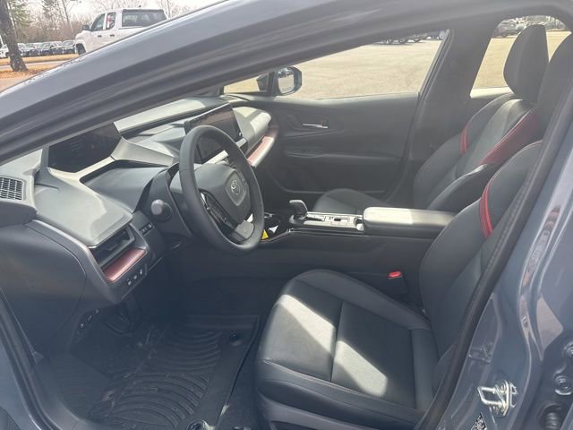 Used 2025 Toyota Prius Plug-In Hybrid w/ Limited Premium Package image 19