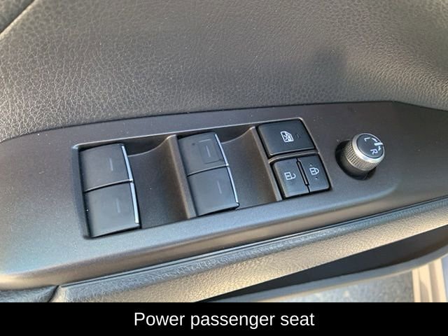 Used 2023 Toyota Camry XSE image 18