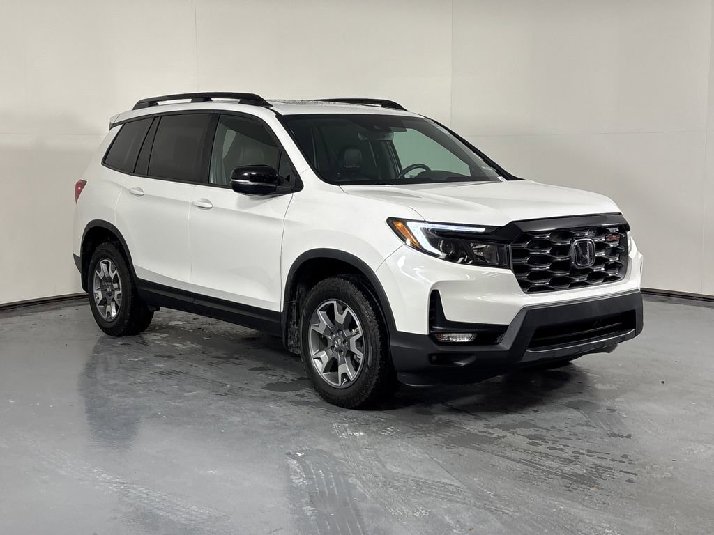 Used 2023 Honda Passport TrailSport image 4