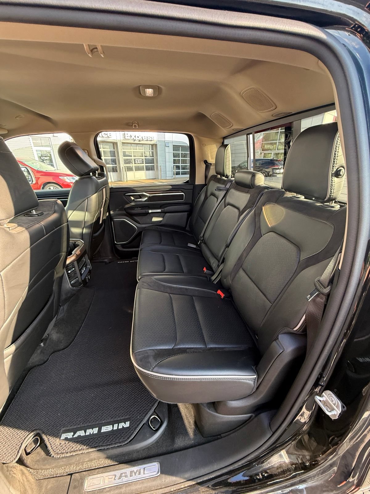 Used 2021 RAM 1500 Laramie AWD/4WD image 13