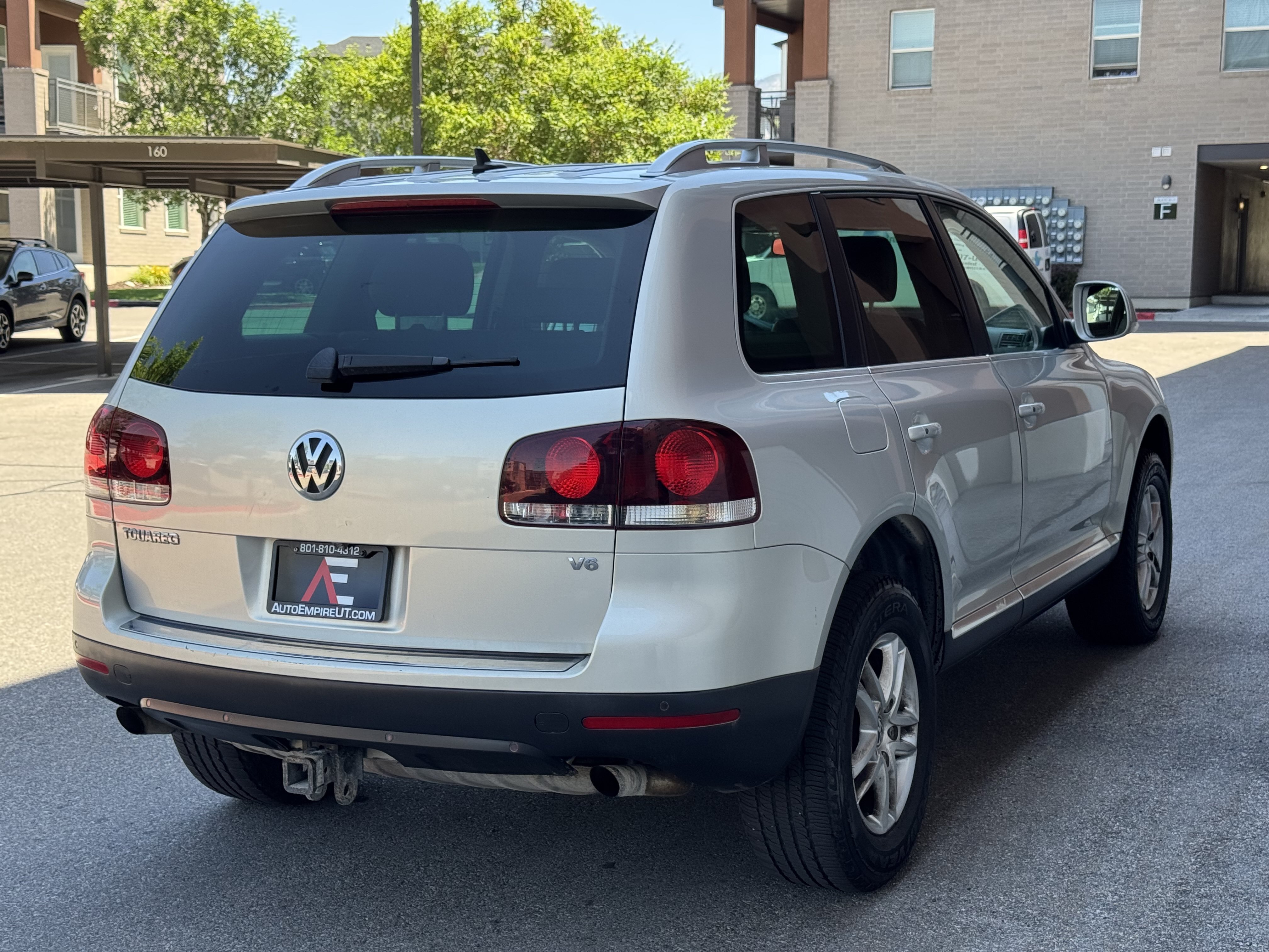 Used 2008 Volkswagen Touareg V6 AWD/4WD image 5