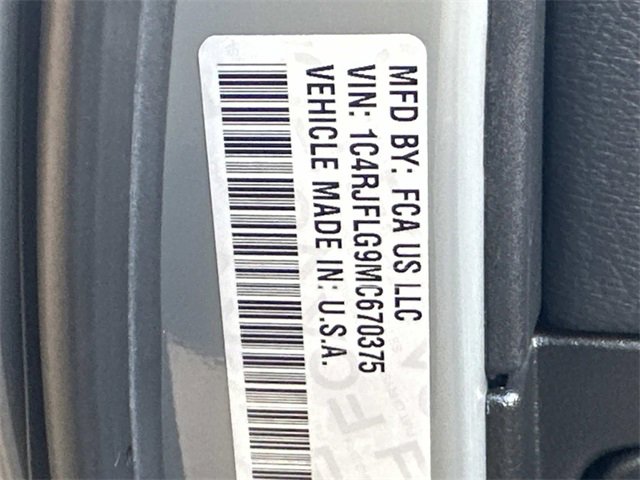 Used 2021 Jeep Grand Cherokee Trailhawk w/ Trailhawk Luxury Group image 32