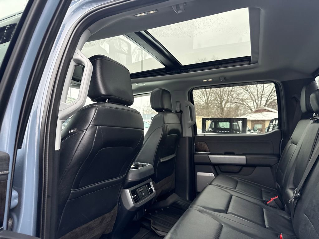 Used 2023 Ford F450 Lariat w/ Lariat Ultimate Package image 18