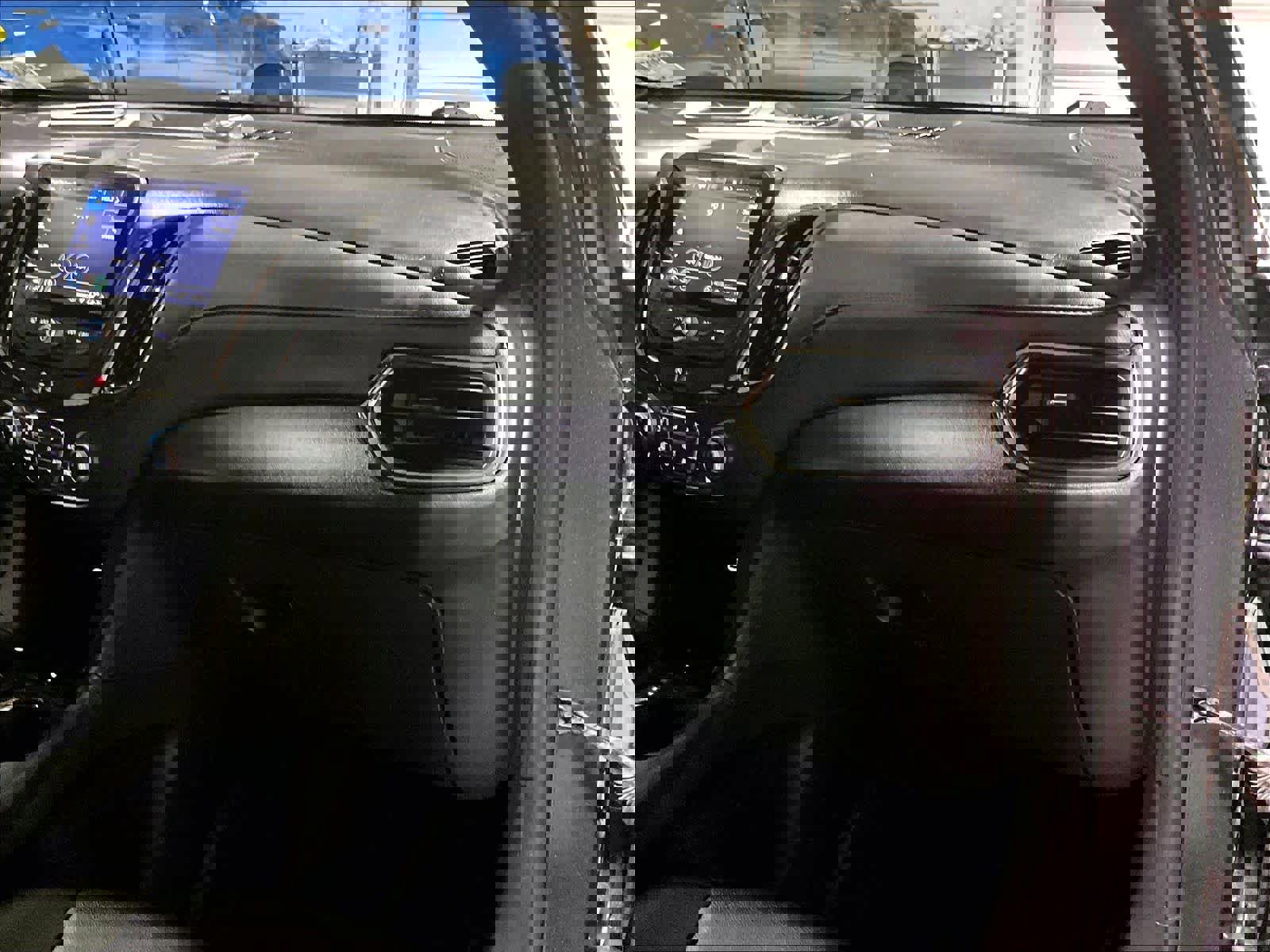 Certified 2022 Chevrolet Equinox RS w/ RS Leather Package image 13