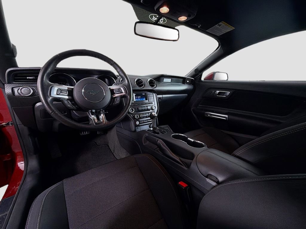 Used 2017 Ford Mustang Coupe RWD image 9