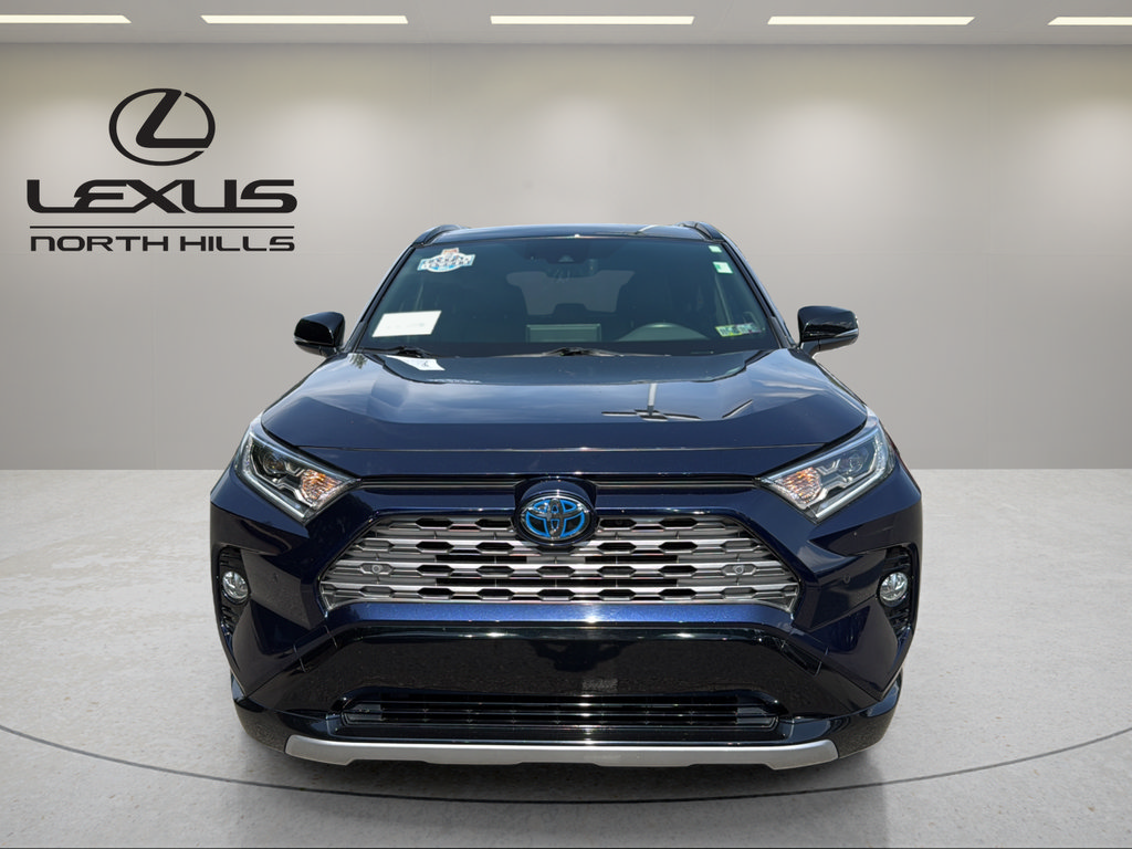 Used 2019 Toyota RAV4 XSE AWD/4WD image 2