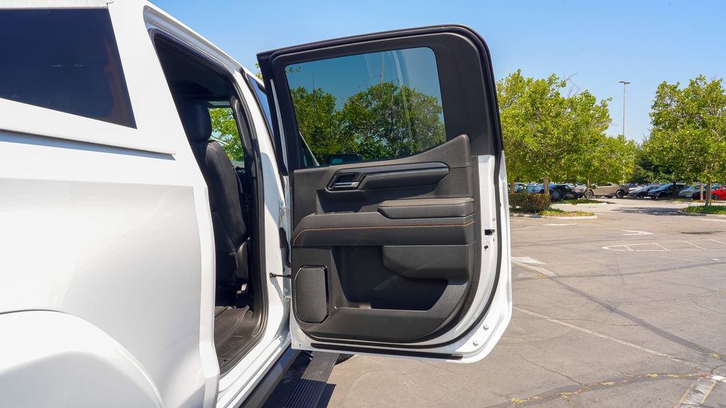 New 2025 GMC Sierra 1500 AT4 w/ AT4 Premium Package image 16