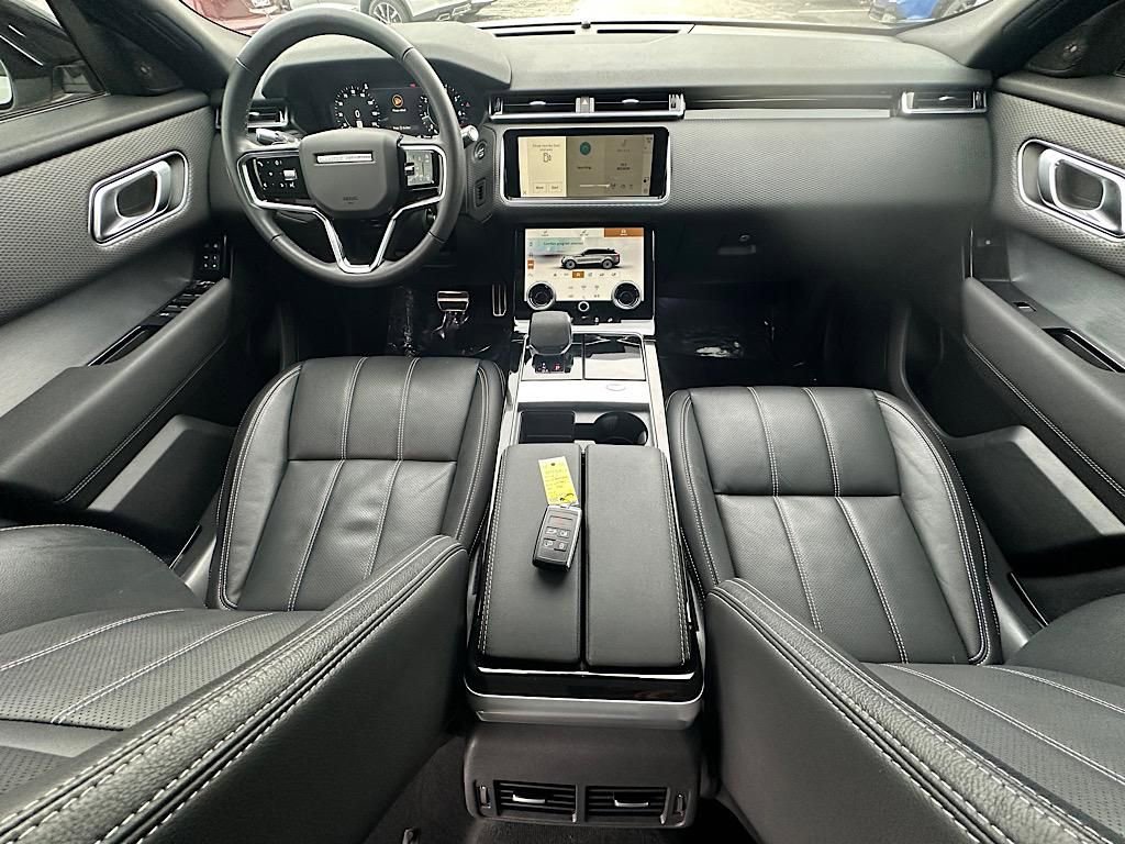 Used 2023 Land Rover Range Rover Velar R-Dynamic S image 22
