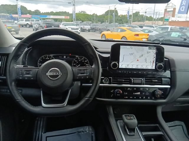 Used 2024 Nissan Pathfinder SL AWD/4WD image 26