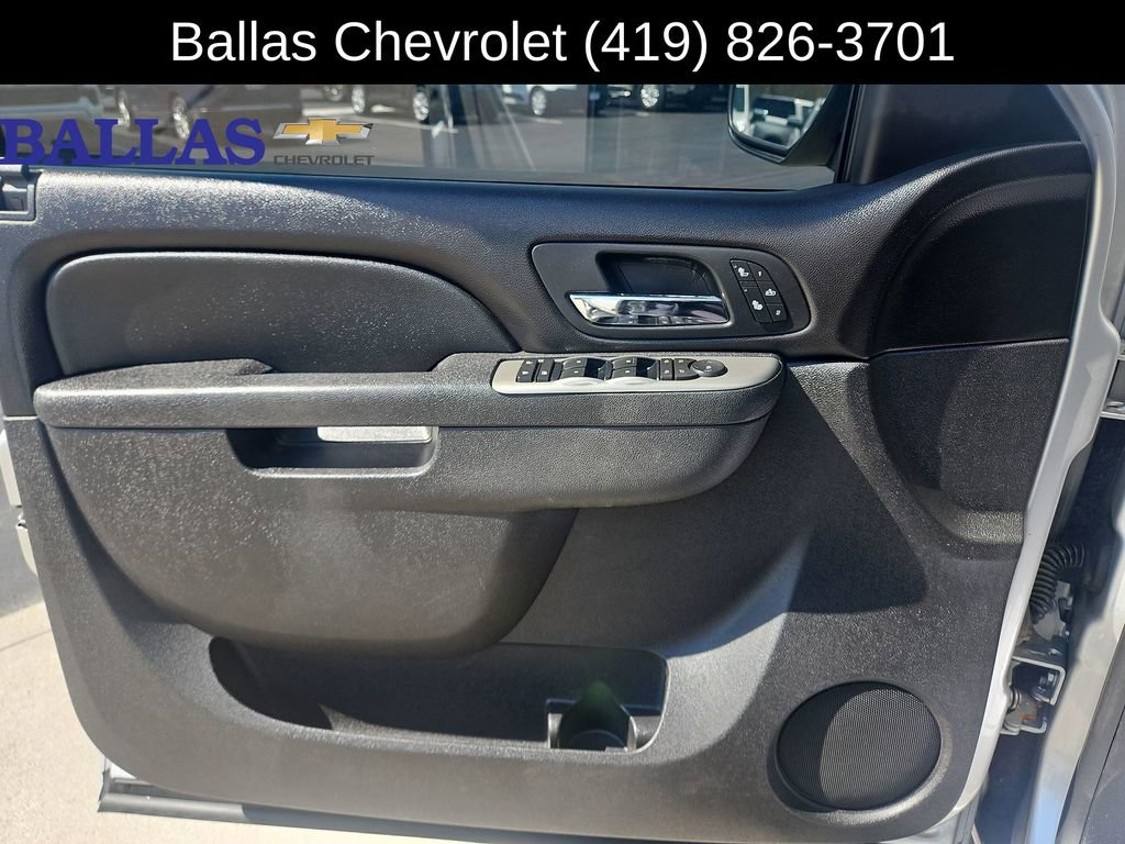 Used 2010 Chevrolet Avalanche LT w/ Luxury Package AWD/4WD image 22