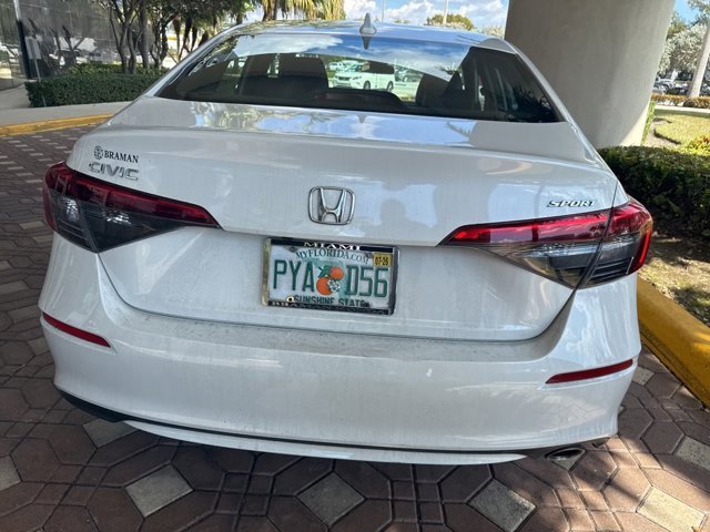 Used 2023 Honda Civic Sport image 7
