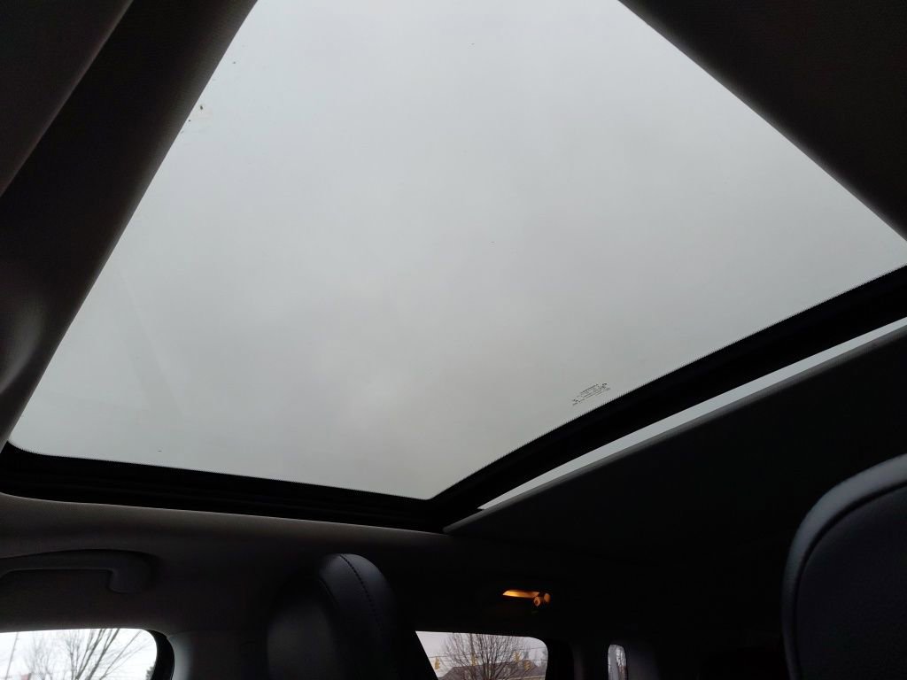 Used 2018 Jeep Compass Limited w/ Navigation Group image 18