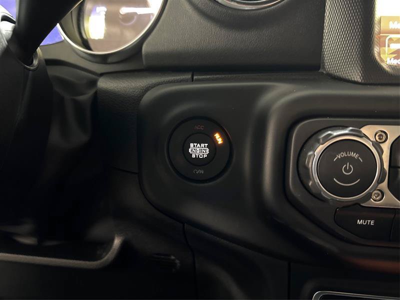 Used 2023 Jeep Wrangler Unlimited Sahara w/ Cold Weather Group AWD/4WD image 35
