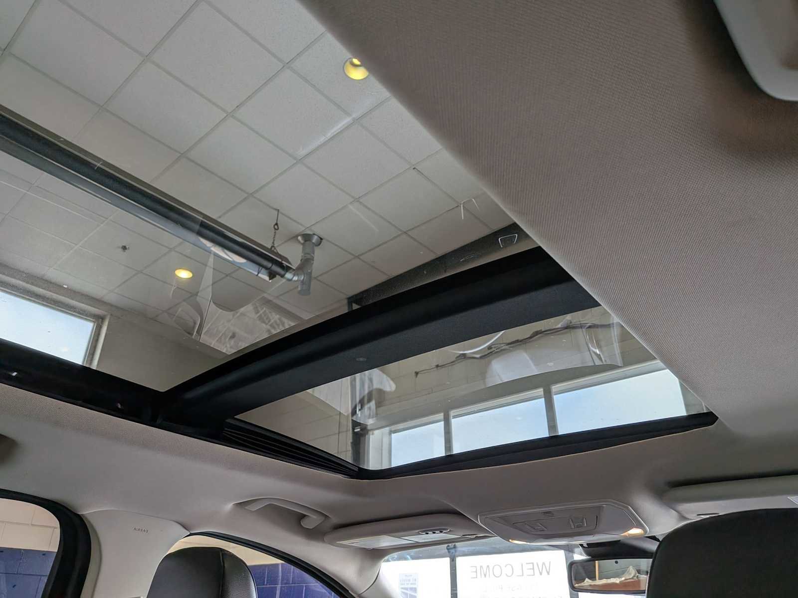 Used 2019 Ford Escape Titanium image 21