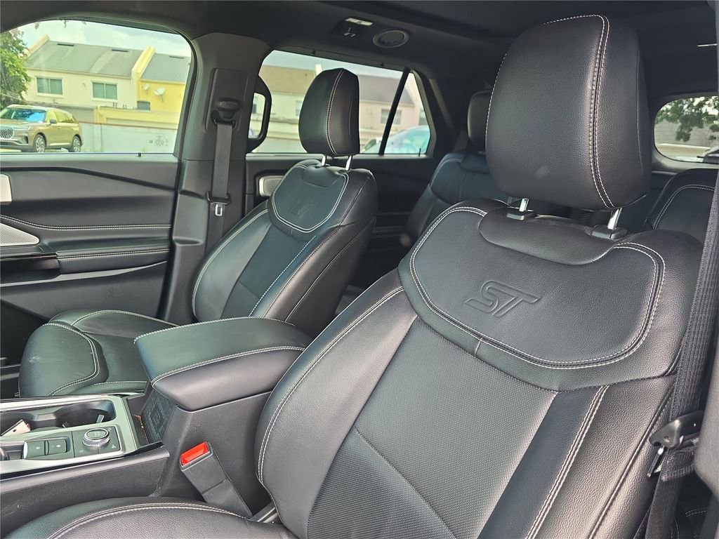 Used 2022 Ford Explorer ST w/ Equipment Group 401A AWD/4WD image 17