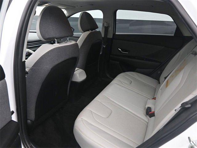 Used 2023 Hyundai Elantra Limited w/ Cargo Package image 16