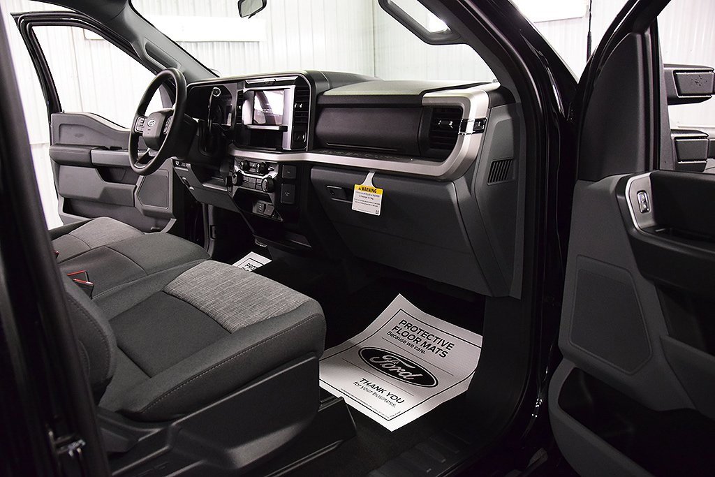 New 2026 Ford F350 XLT w/ 360-Degree Camera Package image 28