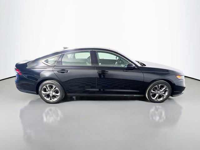 Used 2023 Honda Accord EX image 9