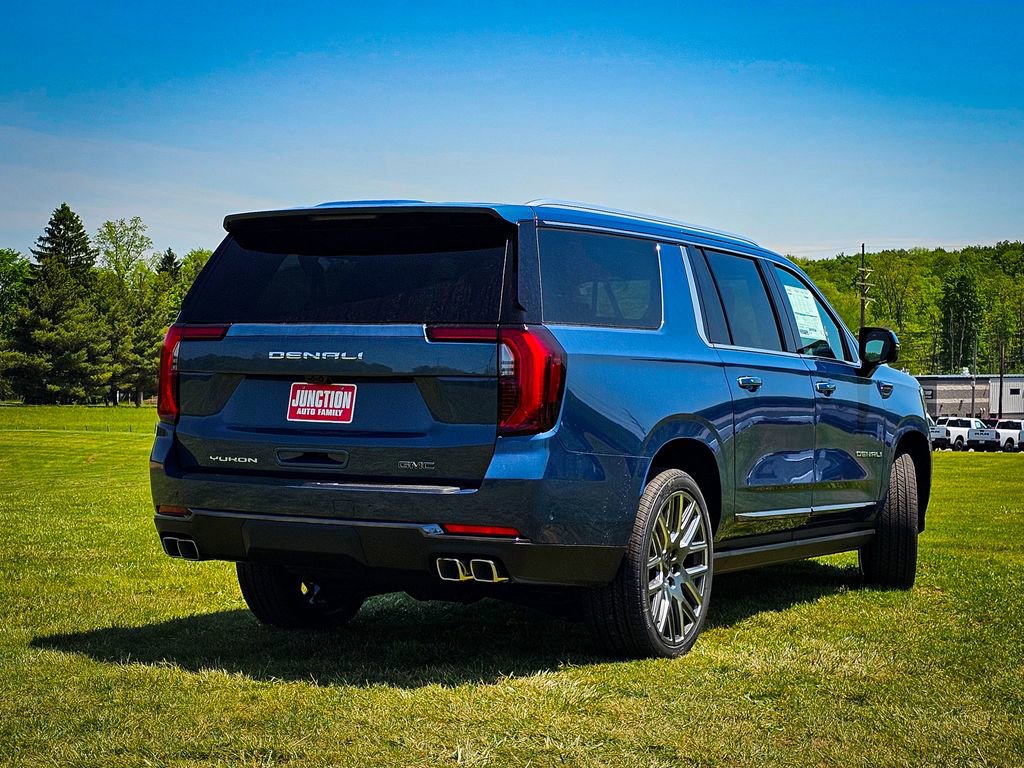 New 2026 GMC Yukon XL Denali Ultimate AWD/4WD image 3