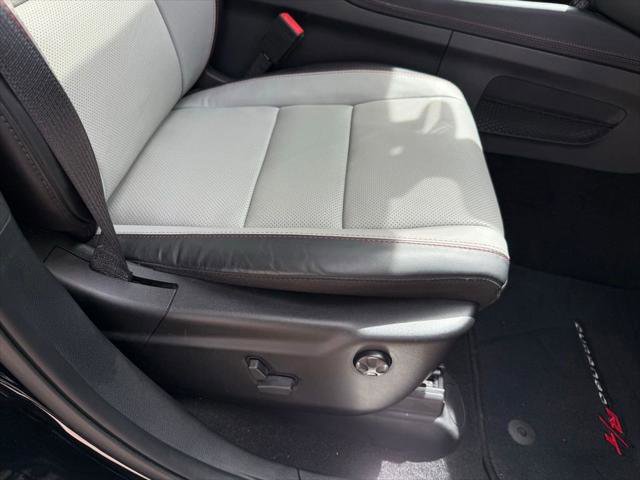 Certified 2023 Dodge Durango R/T RWD image 43