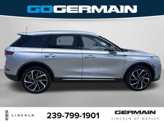 Used 2023 Lincoln Corsair Reserve w/ Equipment Group 201A FWD image 8