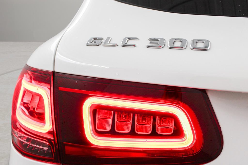 Used 2022 Mercedes-Benz GLC 300 image 31