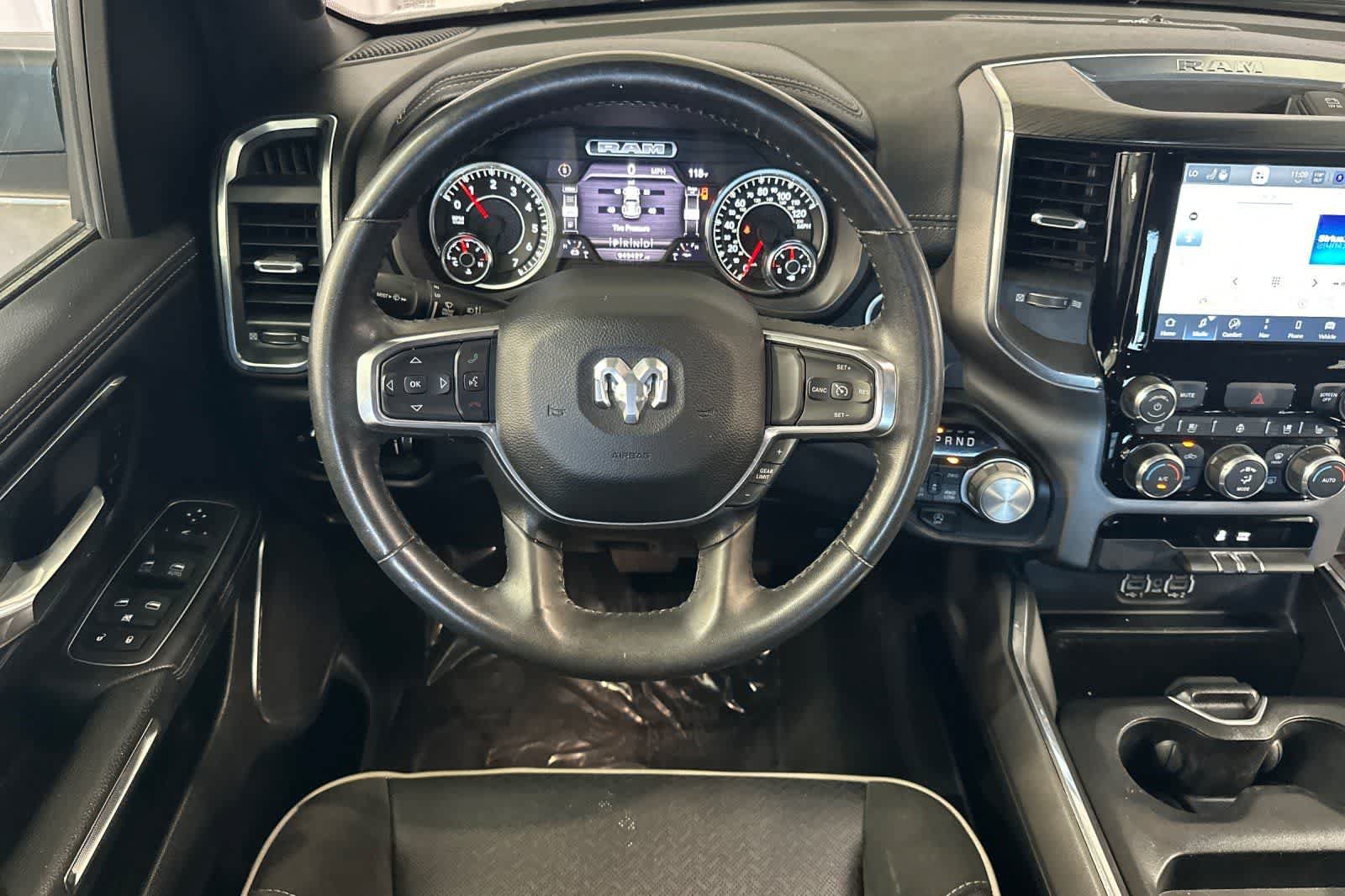 Used 2024 RAM 1500 Laramie AWD/4WD image 16