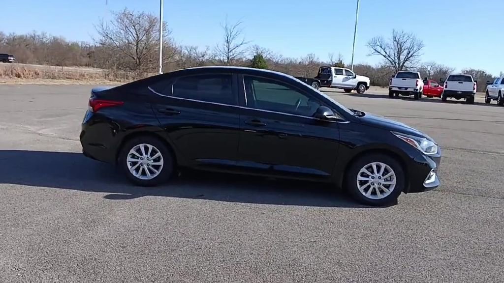 Used 2020 Hyundai Accent SEL image 9