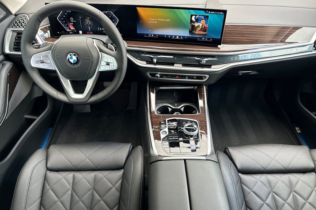 New 2026 BMW X7 xDrive40i w/ Premium Package image 14