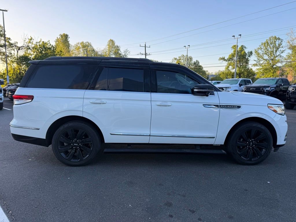 Used 2024 Lincoln Navigator Black Label AWD/4WD image 7