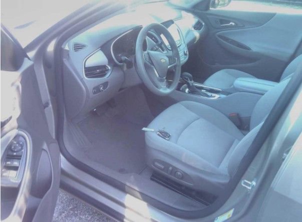 Used 2024 Chevrolet Malibu LT FWD image 2
