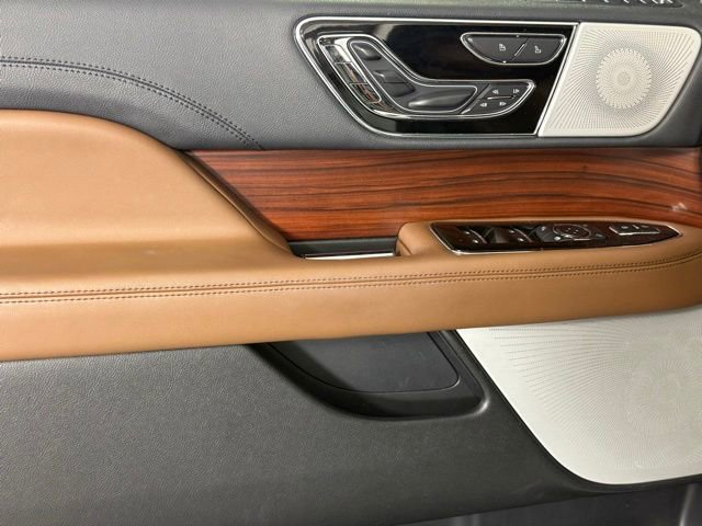 Used 2023 Lincoln Navigator L Reserve AWD/4WD image 15