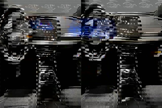 New 2026 Chevrolet Traverse LT w/ Sun and Wheel Package image 9