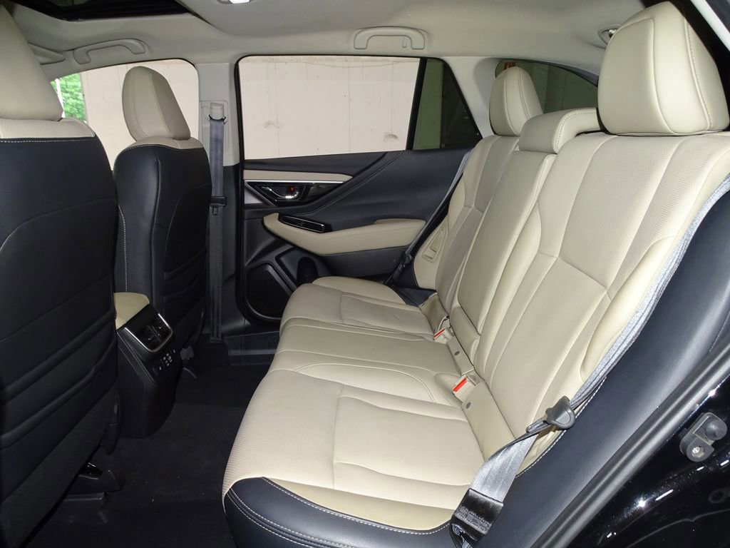 Used 2023 Subaru Outback Limited image 14