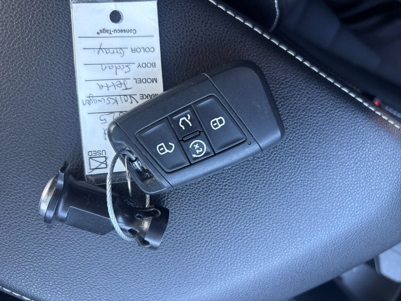 Used 2025 Volkswagen Jetta SE FWD image 28