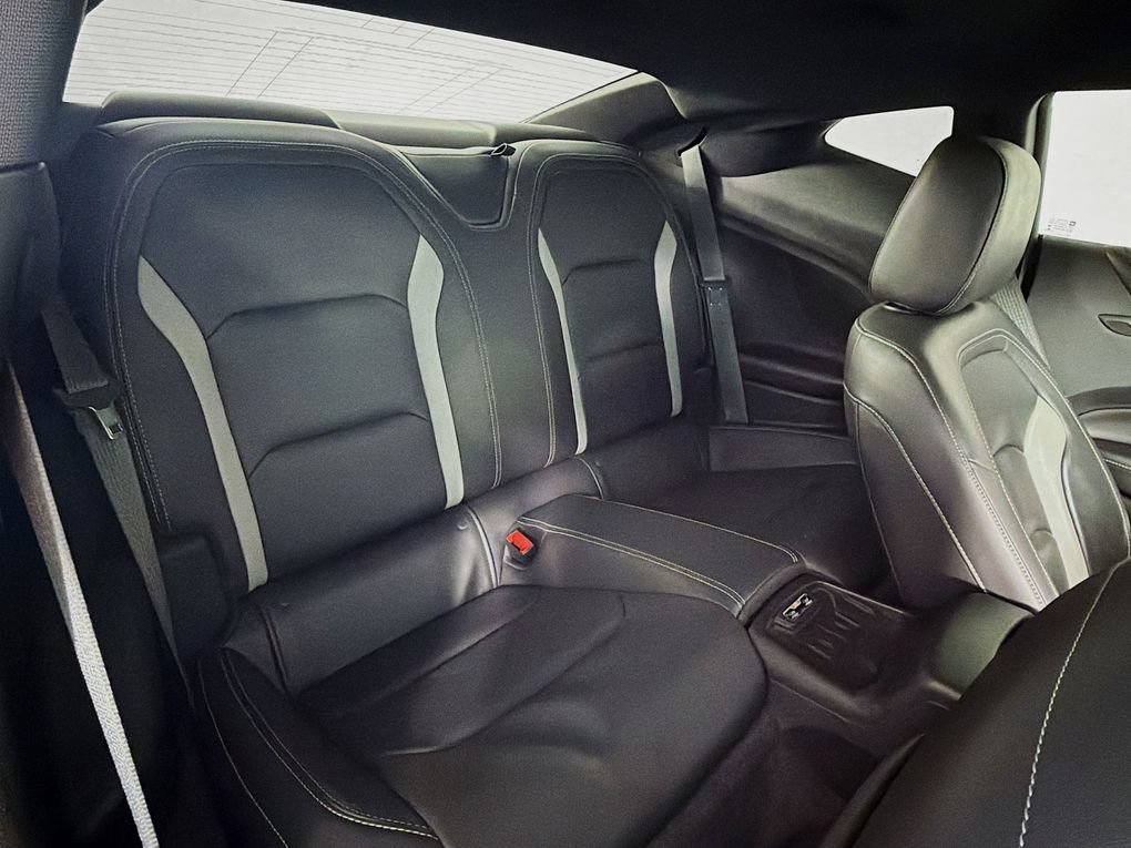Used 2018 Chevrolet Camaro LT RWD image 26