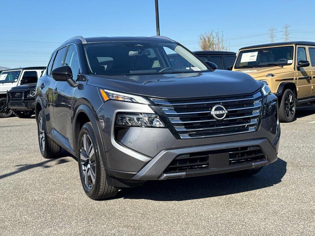 Used 2026 Nissan Rogue SL FWD image 4